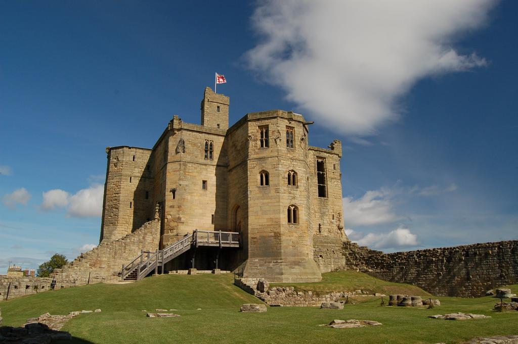 Jakie są najlepsze hotele w pobliżu lokalizacji Warkworth Castle & Hermitage? Amble Zewnętrze zdjęcie